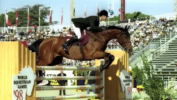 Ici à Rome lors des Jeux équestres mondiaux de 1998, Lianos a mené Rodrigo Pessoa vers le titre mondial.