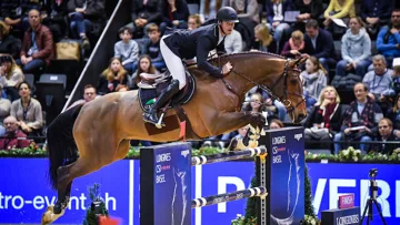 Le Belge Niels Bruynseels a remporté le Grand Prix Longines de Bâle aux rênes de Dellux Van T&L.