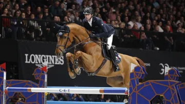 Explosion W et Ben Maher lors de leur victoire dans le Super Grand Prix de Prague, samedi soir.