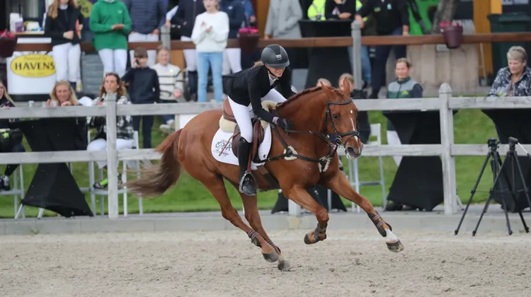 La joie de Laure Tijskens et Navayo.