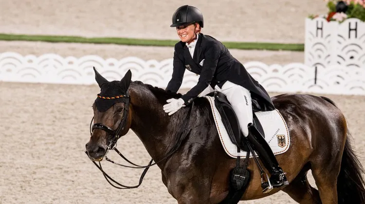 Jessica von Bredow-Werndl peut sourire après une performance magistrale avec sa Dalera BB !