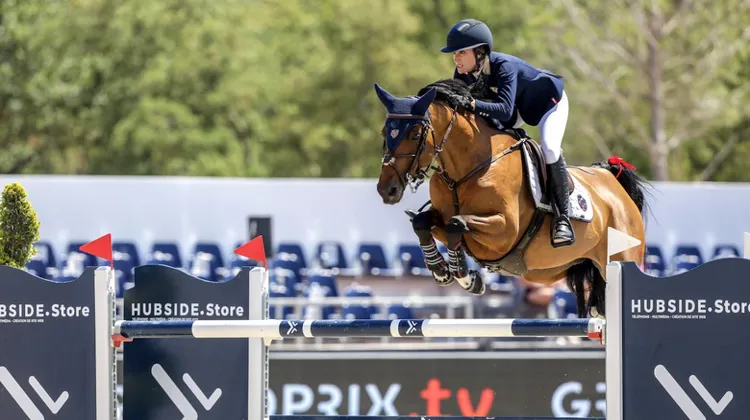Jessica Springsteen et sa géniale RMF Tinkerbell.