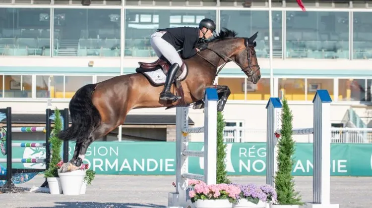 Thibault Philippaerts, en selle sur Khan van de Kattevennen, a clôturé son week-end du Cabourg Classic avec brio.