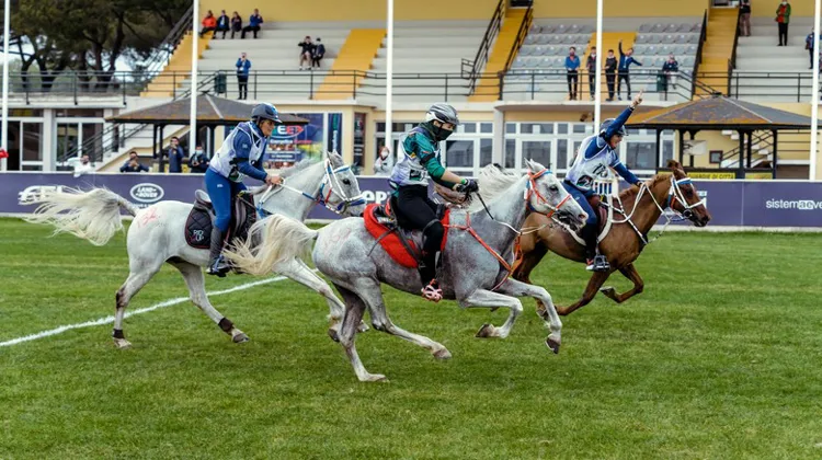 Nicolas Ballarin (à droite) et Gaëlle Ollivier-Jacob (à gauche) ont signé les meilleures prestations françaises.