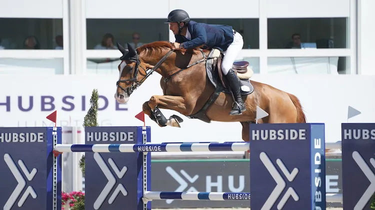 En juillet 2020, Steve Guerdat a remporté avec Victorio des Frotards le premier CSI 5* post-confinement, tenu dans le cadre de l’Hubside Jumping.