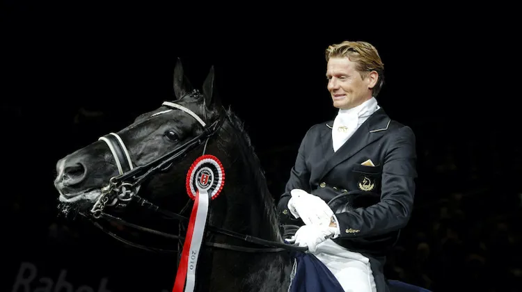 Le 14 décembre 2020, le dresseur néerlandais Edward Gal a appris la disparition de son légendaire complice Totilas, avec lequel il avait brillé au plus haut niveau.