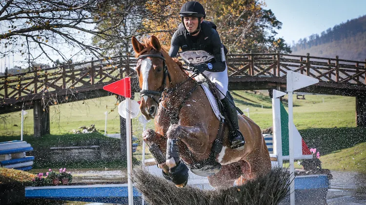 Sous la selle du Breton, Chaman Ginn s’est classé quatrième du CCI 3*-L de Pratoni del Vivaro le week-end dernier.