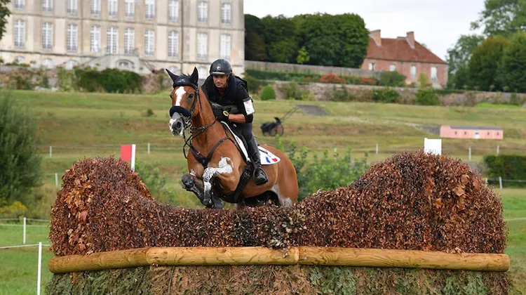 Le lieutenant-colonel Thibaut Vallette et son fidèle Qing du Briot*IFCE lors de la dernière édition du Grand Complet du Pin.