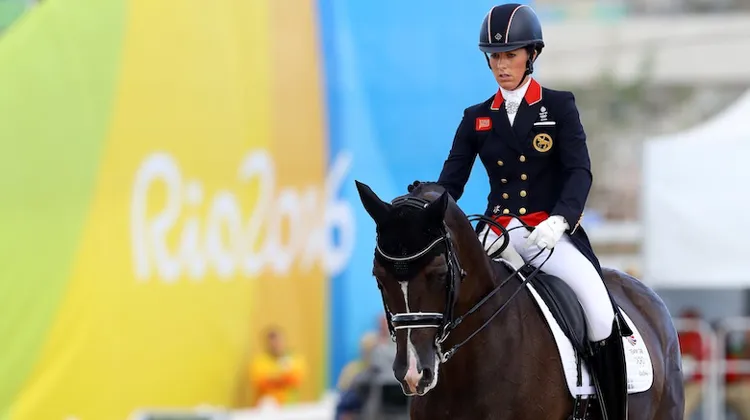 Charlotte Dujardin en selle sur l'exceptionnel Valegro. 