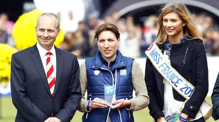 Caroline Sablereau, ici aux côtés de Rémi Cléro et Miss France, est la directrice générale de la laiterie de Montaigu, devenue en quelques années un partenaire important pour de nombreux événements.