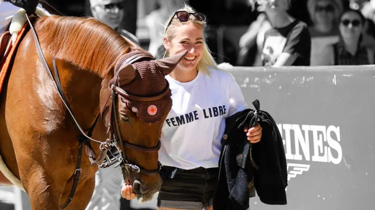 Audrey Morandat et Hermès Ryan des Hayettes en sortie de piste.