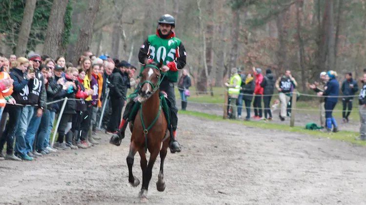 Mohammed Abdulsaman s'est imposé en individuel avec Derom Galiem.