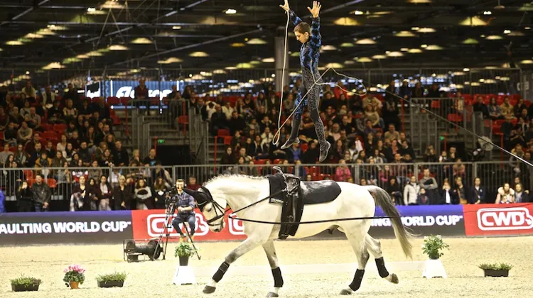 Le Suisse Lukas Heppler a remporté le CVI-W de Paris sur Arcadai van de Kapel.