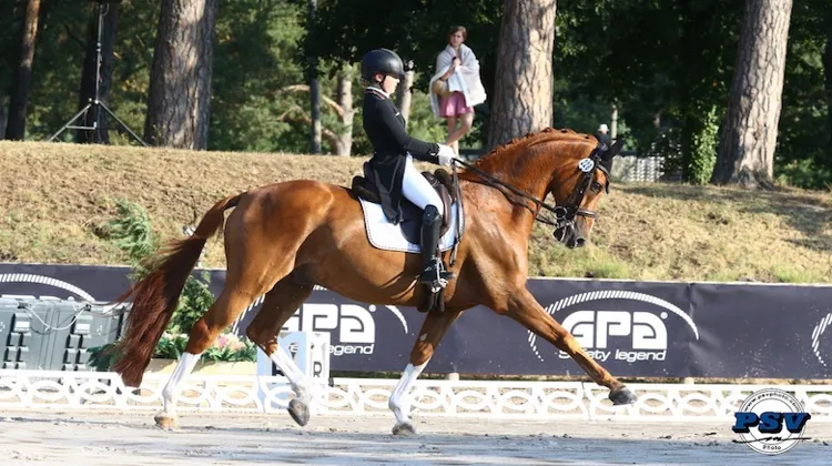 Paulina Holzknecht conserva longtemps la première place et l'assura à son équipe.