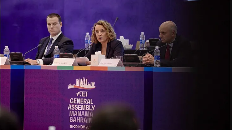 La Secrétaire générale de la FEI Sabrina Ibáñez a pris la parole à plusieurs reprises.