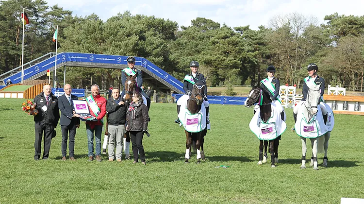 Les Allemands s'imposent à Fontainebleau