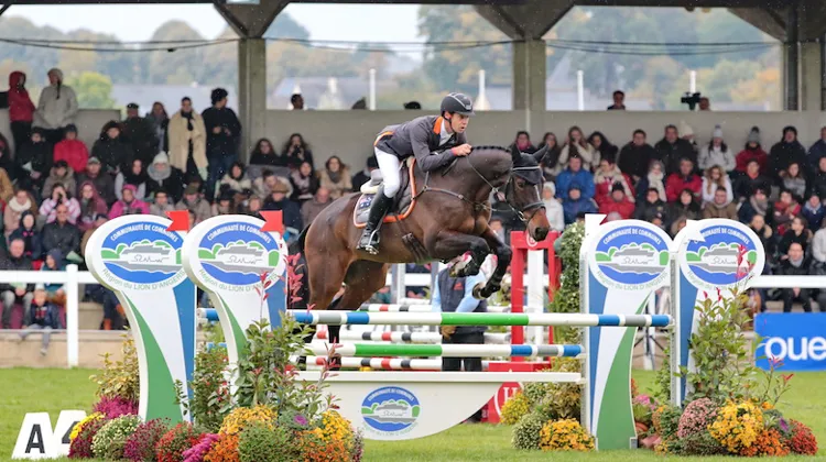 Christopher Burton et Fire Fly sont sacrés champions du monde dans la catégorie réservée aux chevaux de 6 ans.