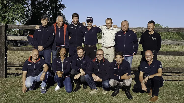 Une équipe soudée, prête pour la conquête du titre mondial.