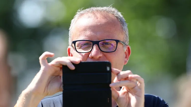 Désireux de faire partager sa passion pour le complet au plus grand nombre, Michel Asseray a bien compris l'intérêt des réseaux sociaux.