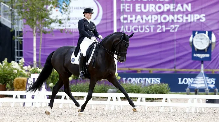 Isabelle Werth et Weihegold ont déroulé une reprise techniquement irréprochable.