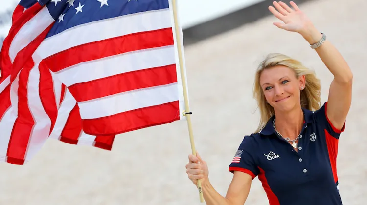 Porte-drapeau des États-Unis à Tryon, Laura Graves est la nouvelle numéro un mondiale.