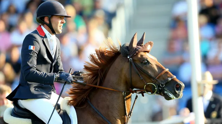 Avec un piquet de chevaux qui en ferait envier plus d'un, Simon Delestre est probablement parti pour une belle saison.
