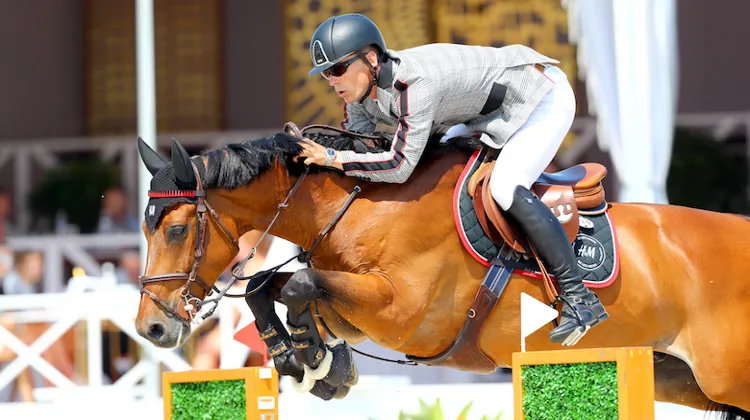 Numéro deux mondial ce mois-ci, Peder Fredricson peut de nouveau compter sur son meilleur cheval H&M All In, ici en photo à Knokke le week-end passé.