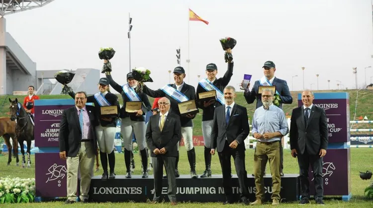 L'équipe norvégienne sur la plus haute marche du podium