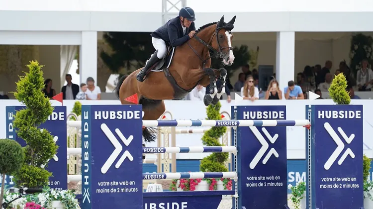 Soutenu par le public de Valence Bosty et Sangria étaient imbattables à Valence