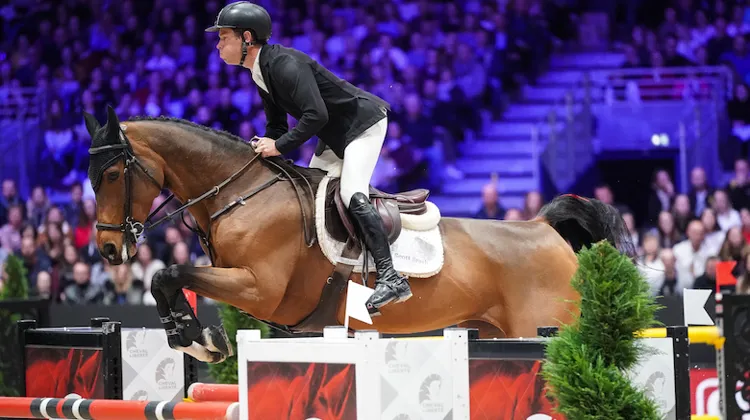 Scott Brash et Hello M'Lady ont remporté la quatrième étape Coupe du monde.