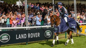 Pippa Funnell et la star du jour, MGH Grafton Street.