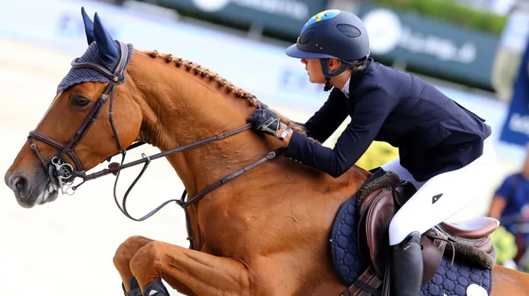 Charlotte Mordasini fut l'une des seules cavalières à prendre part à ce Grand Prix.