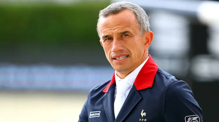 Olivier Robert a notamment porté la veste de l'équipe de France au CSIO de Calgary, mais surtout à la finale Coupe des nations de Barcelone cette saison.