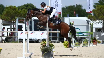 Ilona Mezzadri n'aura pas chômé ce week end : elle est également vice-championne de France en As Poney Élite avec Ken van Orchid