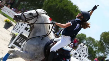Pauline Scalabre est la seule des soixante-quatre cavaliers a avoir enchaîné quatre sans-faute dans l'As Poney Élite