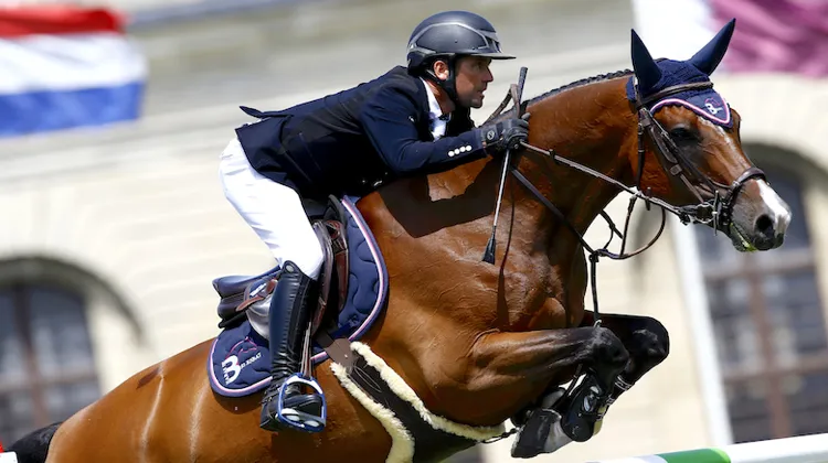 Après Obiwan de Pilière, Cliffton Belesbat a permis à son cavalier de revenir en équipe de France.