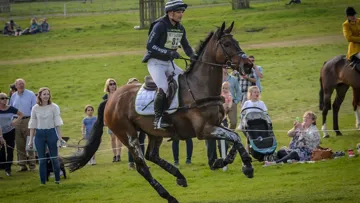 Redpath Ransom courait le cross de Badminton sous la selle d'Alexander Bragg lorsqu'il s'est blessé et a dû être euthanasie.