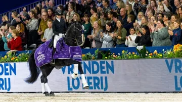 Charlotte Fry et Glamourdale se sont imposés à Amsterdam ce vendredi