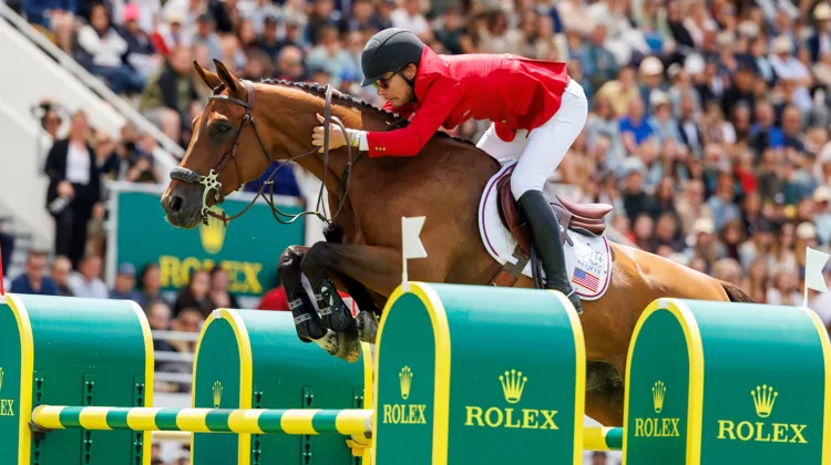 Après avoir ébahi le monde sous la selle de Julien Épaillard, Caracole de la Roque, ici à La Baule, a signé une saison exceptionnelle en 2024 avec l’Américain Karl Cook.  
