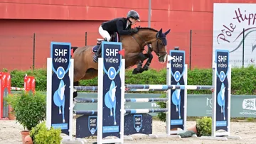 Fabrice Paris fonde notamment de grands espoirs en Héroïne des Forêts, ici à Saint-Lô sous la selle d’Hugo Paris. 