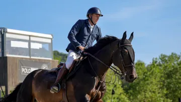 Nicolas Sers et Eleven de Riverland victorieux lors du CSI 3* de Gassin.