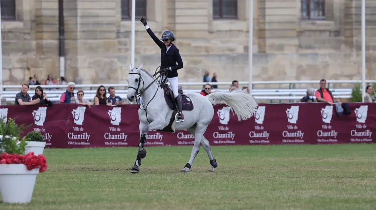Âgée de quarante ans, qu’elle a fêtés le 7 juin, Juliette Faligot, ici à Chantilly Classic, aborde cette nouvelle saison avec positivité. 