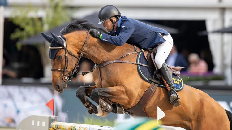 “Je n’ai pas l’intention d’arrêter tant que l’envie est là et que mon corps et mon esprit suivent”, affirme notamment le quinquagénaire. 