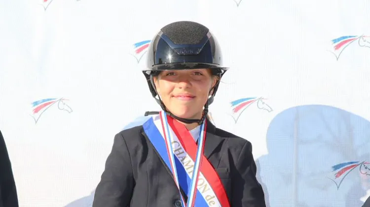 Le week-end dernier, Emma Gay Le Breton a été sacrée championne de France des As Cadets avec Caféine des Flagues.
