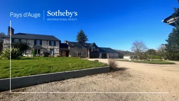 À vendre : jolie propriété normande du XIXème siècle en briques et colombages 
