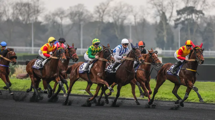 L’Hippodrome Paris-Vincennes lance son Meeting d’hiver 2025/2026, quatre mois d’épreuves prestigieuses menant aux finales mondiales du trot attelé et monté.