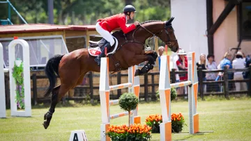 Grâce à Robin Godel et Grandeur de Lully CH, la Suisse repart doublement gagnante du CCIO 4* -S de Pratoni del Vivaro. 