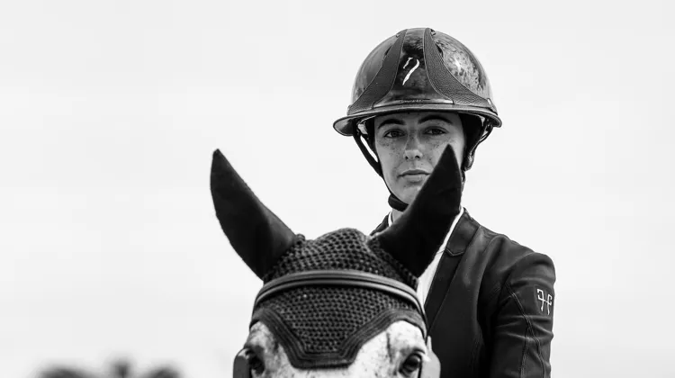 En pleine ascension depuis plusieurs mois, Nina Mallevaey, âgée de vingt-cinq ans, s’impose comme l’une des représentantes de la relève tricolore.