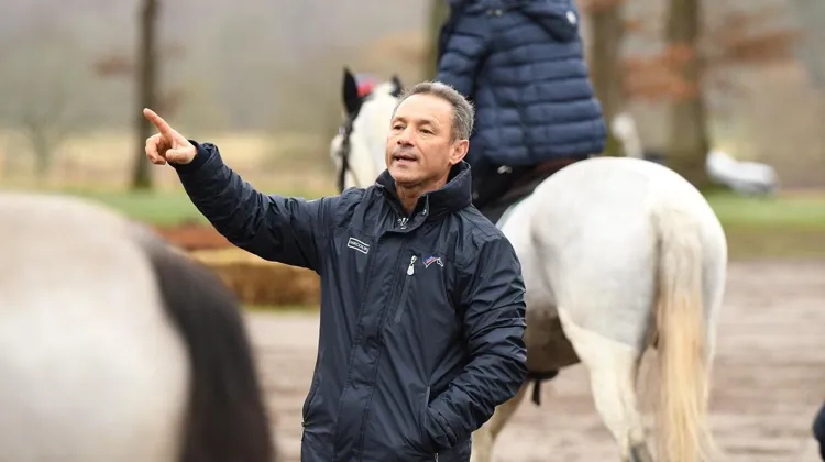 Sélectionneur de l'équipe de France Poney de concours complet depuis février, Gilles Viricel espère bien revenir de Pologne avec une médaille!