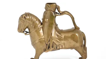 Aquamanile au cavalier, vers 1250, alliage cuivreux, Paris, musée des Arts décoratifs.